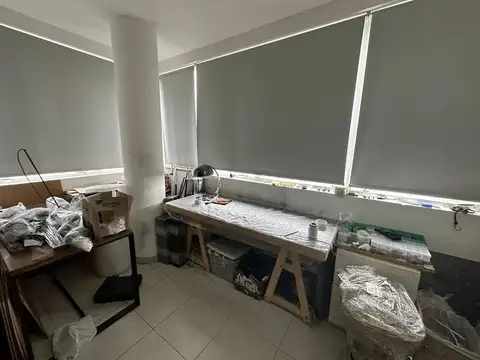Oficina en Venta con 1 cochera