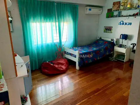 Casa 4 ambientes con 4 baños