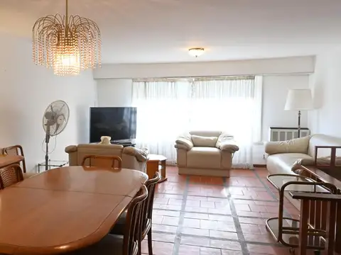 Casa en Alquiler en Villa Gesell, $ 250.000