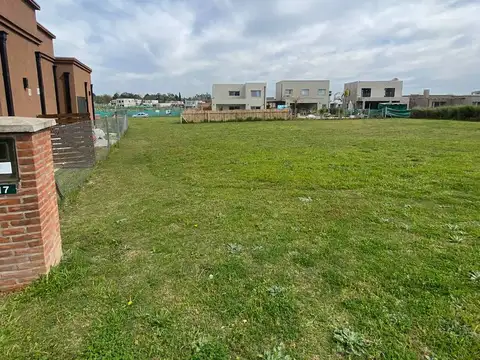 Venta de Terrenos Pilar del Este - Barrio Santa Lucia