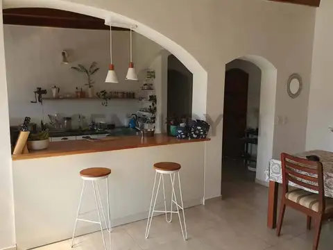 Casa en Alquiler en Villa Elisa, $ 1.400.000