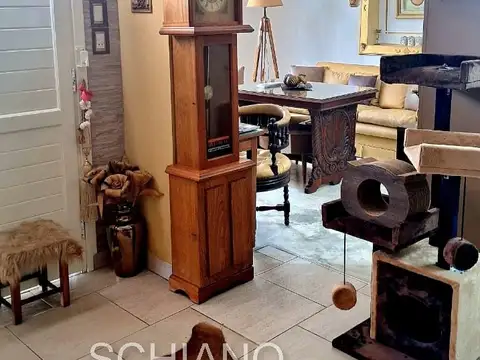 Casa 5 ambientes con 2 baños