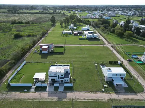 Barrio Residencial Abierto Don Guido 139 y 509