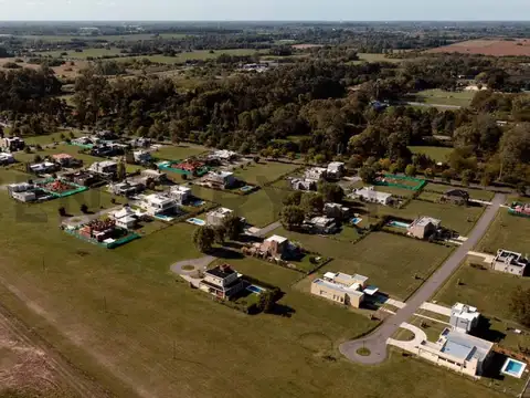 Terreno en Venta en Prados del Oeste, USD 37.600