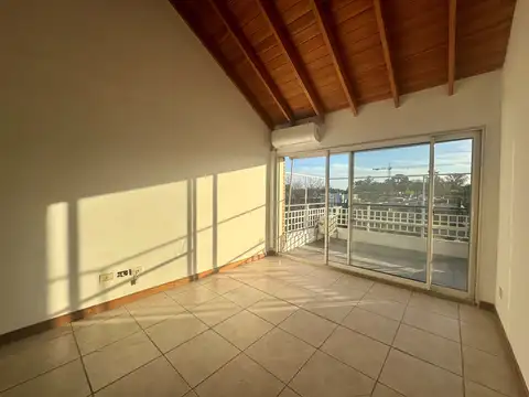 Departamento en Alquiler con 2 cocheras