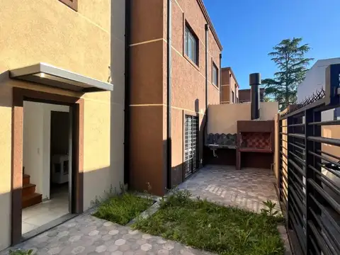 Depto Tipo Casa en Venta de 2 dormitorios