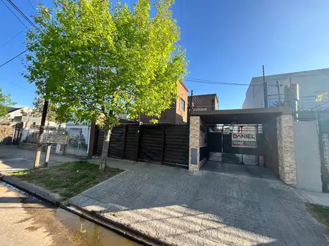 DUPLEX 3 AMB A ESTRENAR NUEVO VALOR   Unidad Al Contra Frente Con Entrada Independiente.