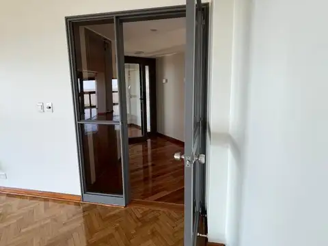 Departamento en Venta en La Lucila, USD 1.160.000