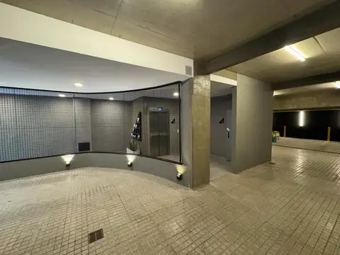 venta departamento dos dormitorios mas comodin dos baños cochera barrio abasto