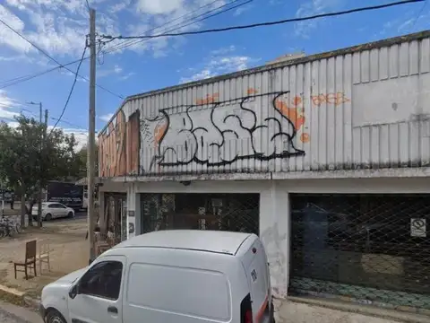 Avenida Mitre y Roque Perez