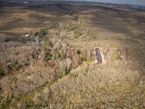 Terreno en Venta 83  mts Frente