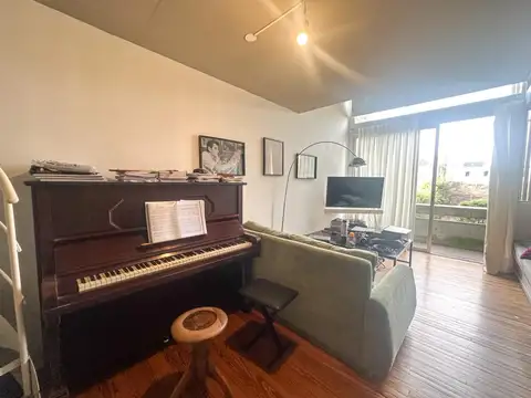 Don Bosco 100, Piso 1