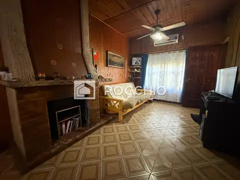Depto Tipo Casa en Venta 40 años