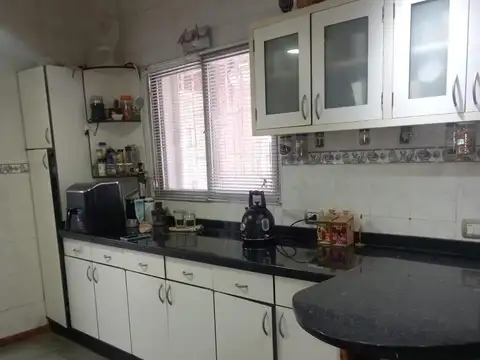 Casa en Barrio Parque Field