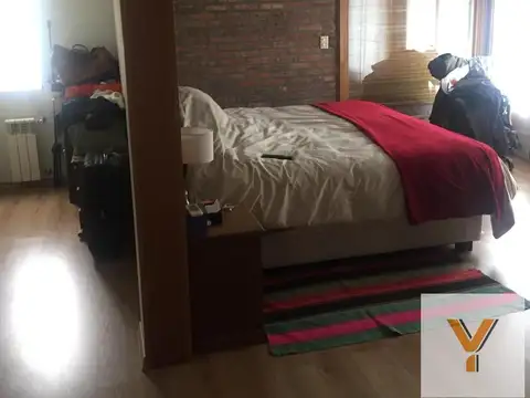 Casa en Venta con 4 cocheras