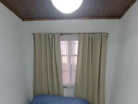 VENTA DE CASA QUINTA CON QUINCHO y AMPLIA PILETA  EN DOMSELA