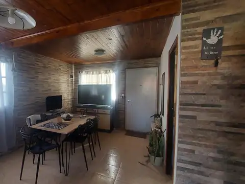 Casa en Venta con 4 cocheras