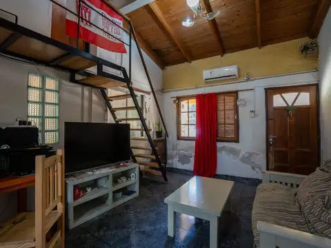 Casa 3 ambientes con 1 baño