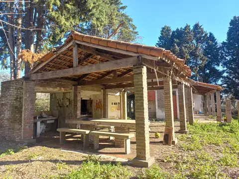 Lote con Casa a Refaccionar - Barrio La Comarca - Exaltacion de la Cruz