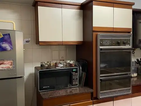 Confort y ubicación: Casa de 3 Dormitorios en zona semicéntrica