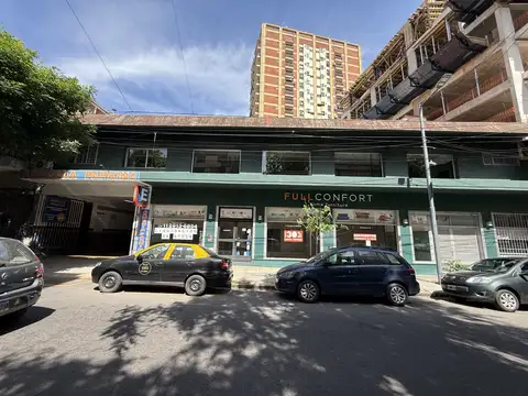 Deposito 560 Metros Mas Terraza para Ampliar 250, a metros de Av. Cordoba, OPORTUNIDAD
