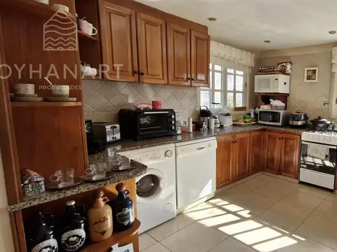 Moderna casa en Country Banco Provincia
