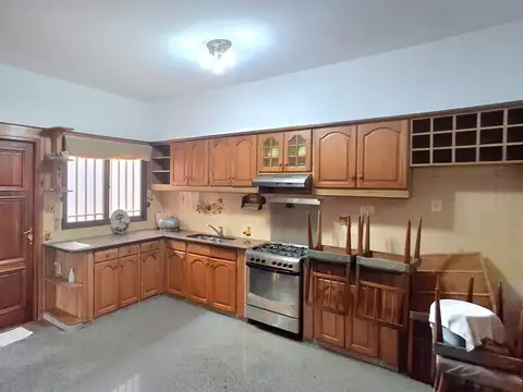Casa en Alquiler con 1 cochera