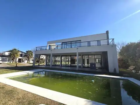Casa  en Alquiler en Haras Santa Maria, Escobar, G.B.A. Zona Norte