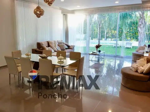 Casa en Venta en Santa Rosa, Valle Viejo