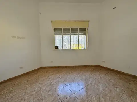 Depto Tipo Casa 4 ambientes con 1 baño