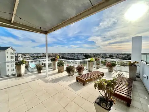 Marinas del Canal 100