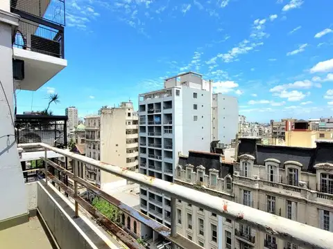 Alquiler 2 Amb. con balcón y terraza Barrio Norte