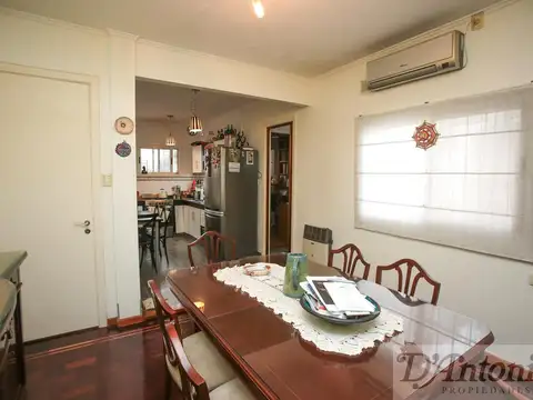 Depto Tipo Casa en Venta de 5 ambientes