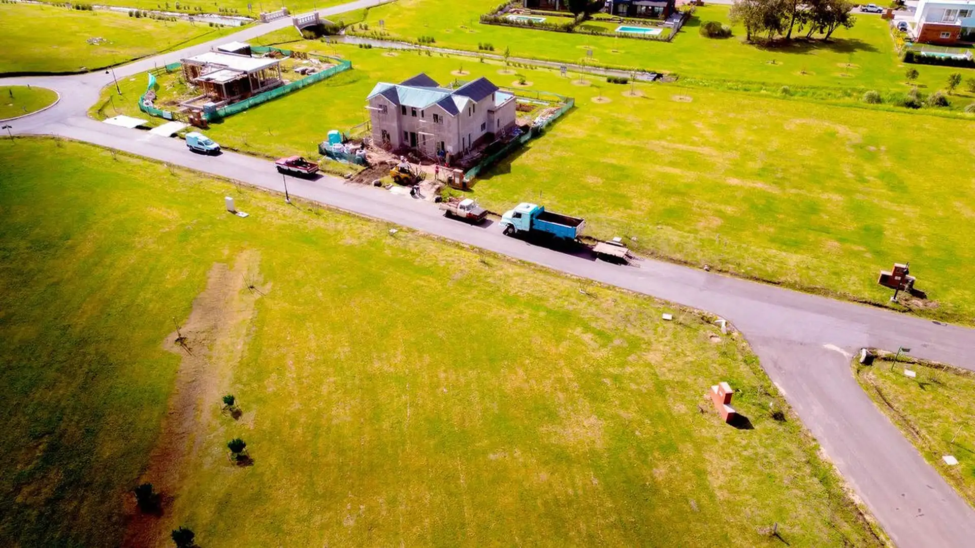 VENTA LOTE CASONA DEL HARAS BARRIO PRADERA