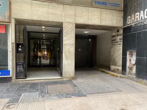 Departamento de 3 ambientes con Terraza - Edificio con Encargado