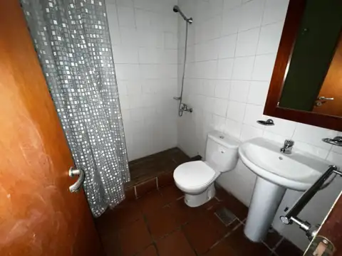 Venta Casa Chalet Parrilla Pileta Permuta Apto Credito