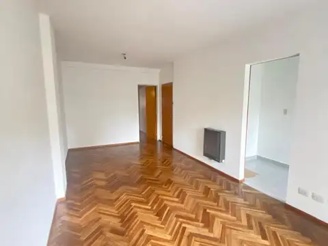 LUMINOSO DEPARTAMENTO DE UN DORMITORIO CON BALCON EN ALQUILER EN EL CENTRO DE ROSARIO