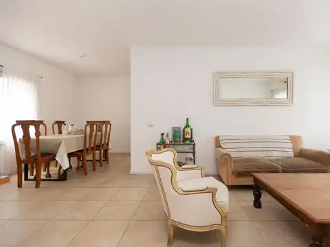 Departamento en venta - San Isidro - 2 dormitorios - cochera y baulera
