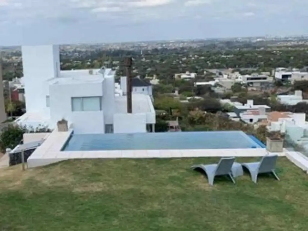 Casa en Venta con cochera