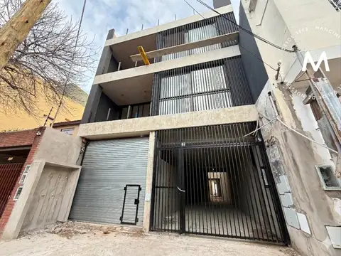 Local en venta - Villa Ballester Centro