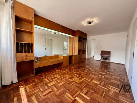 Apartamento en venta de 3 dormitorios c/ cochera en Parque Rodó