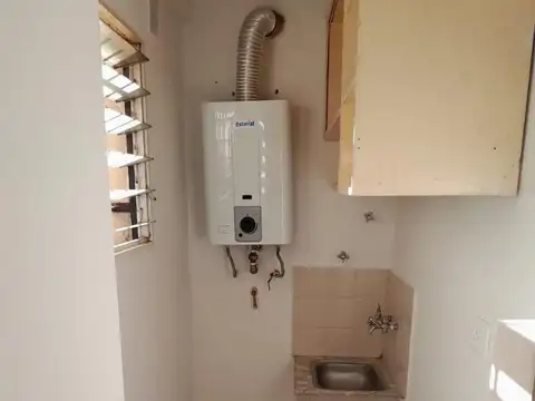 61 E/ 11 Y 12 800, Piso 1°