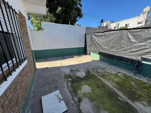 Depto Tipo Casa en Alquiler de 2 ambientes