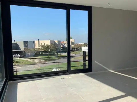 Casa en venta, 3 dormitorios. Barrio Cerrado, Escobar, GBA Norte