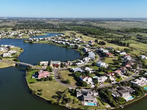 LOTES EN BARRIO LA RESERVA CARDALES SOFITEL LOTE 108