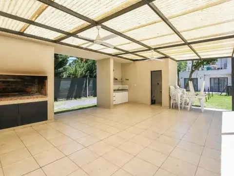 Departamento 5 ambientes con 2 baños
