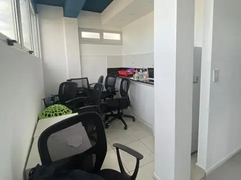 Av Caseros  al 3300