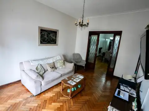 Calle 6 entre 45 y 46 600
