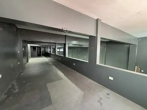 Galpon en Alquiler en Lomas del Mirador, $ 4.000.000