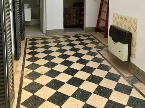 Depto Tipo Casa en Alquiler 50 años